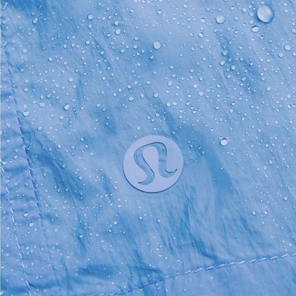 Lululemon Hood-Lite Relaxed-Fit Jacket - Picture 9 of 14